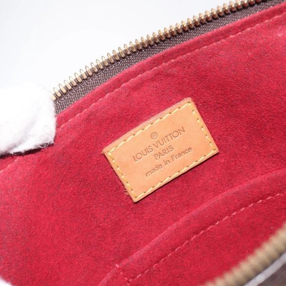 LOUIS VUITTON Monogram Coussin GM Shoulder Bag - Picture 11 of 16